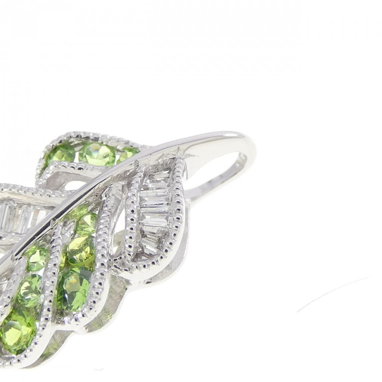 K18WG リーフ デマントイドガーネット ペンダント 0.45CT