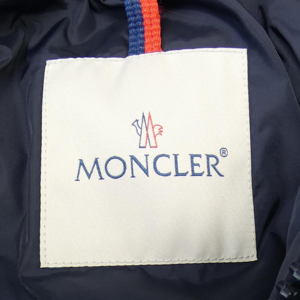 モンクレール MONCLER ダウンジャケット