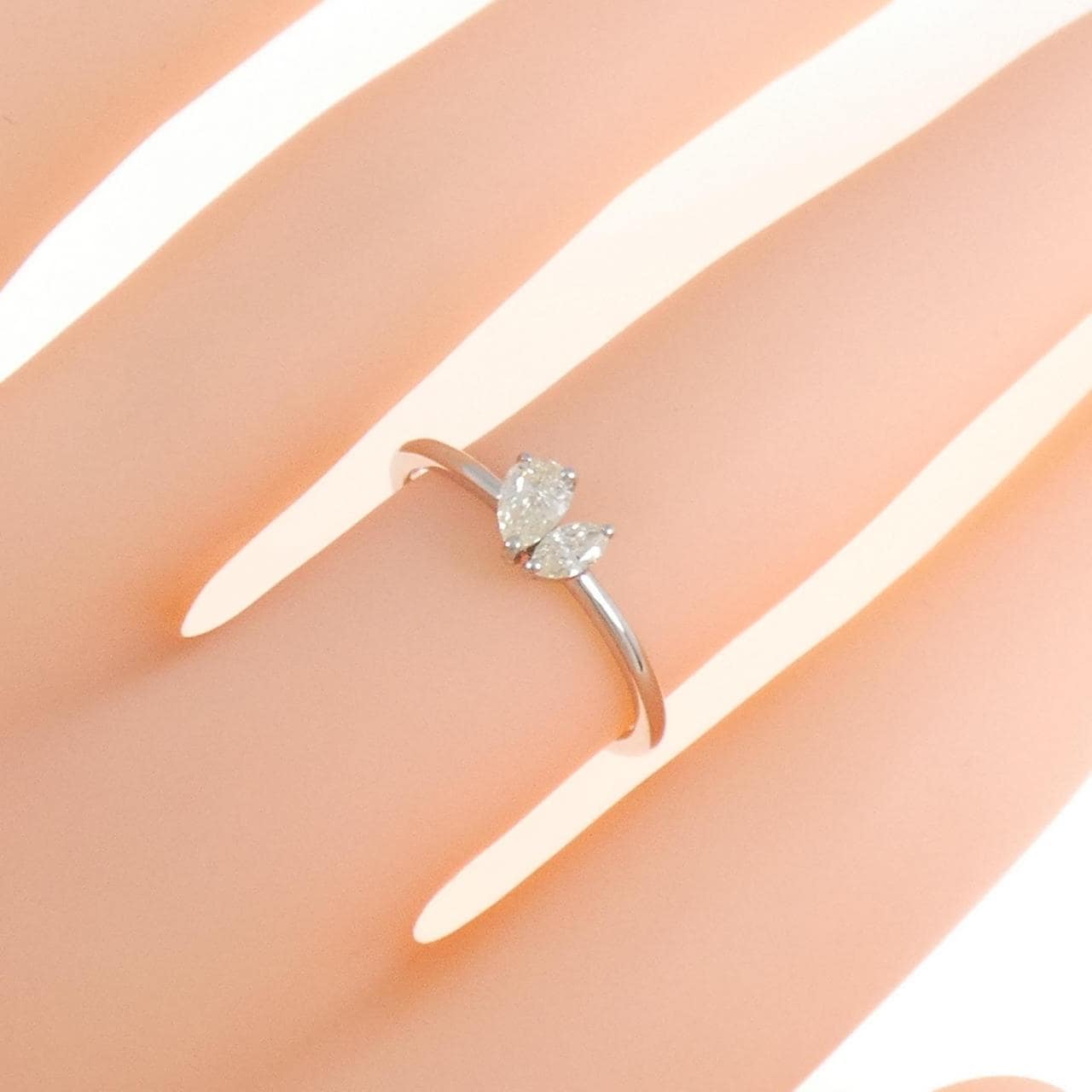 【新品】PT900 ダイヤモンド リング 0.30CT