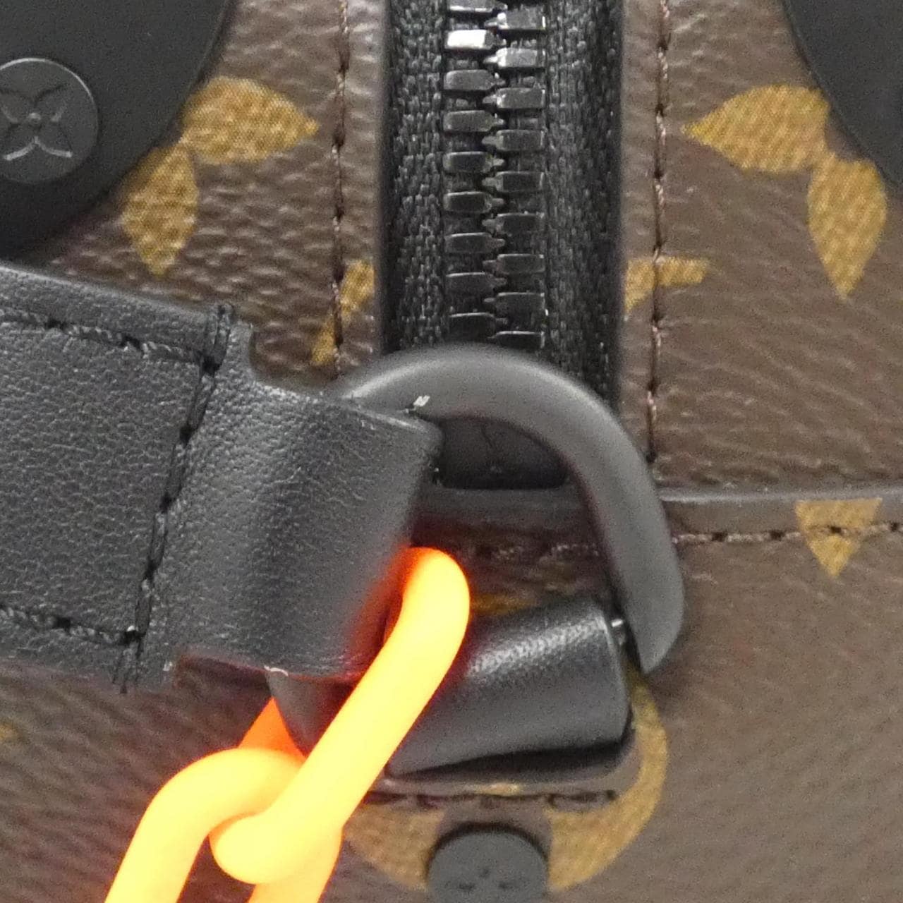 ルイヴィトン モノグラム ソーラーレイ ミニ ソフトトランク M44480 ショルダーバッグ