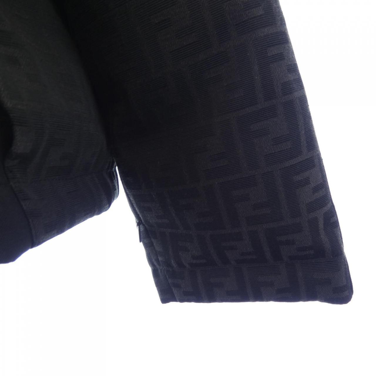フェンディ FENDI FAA841 AI50 ダウンジャケット