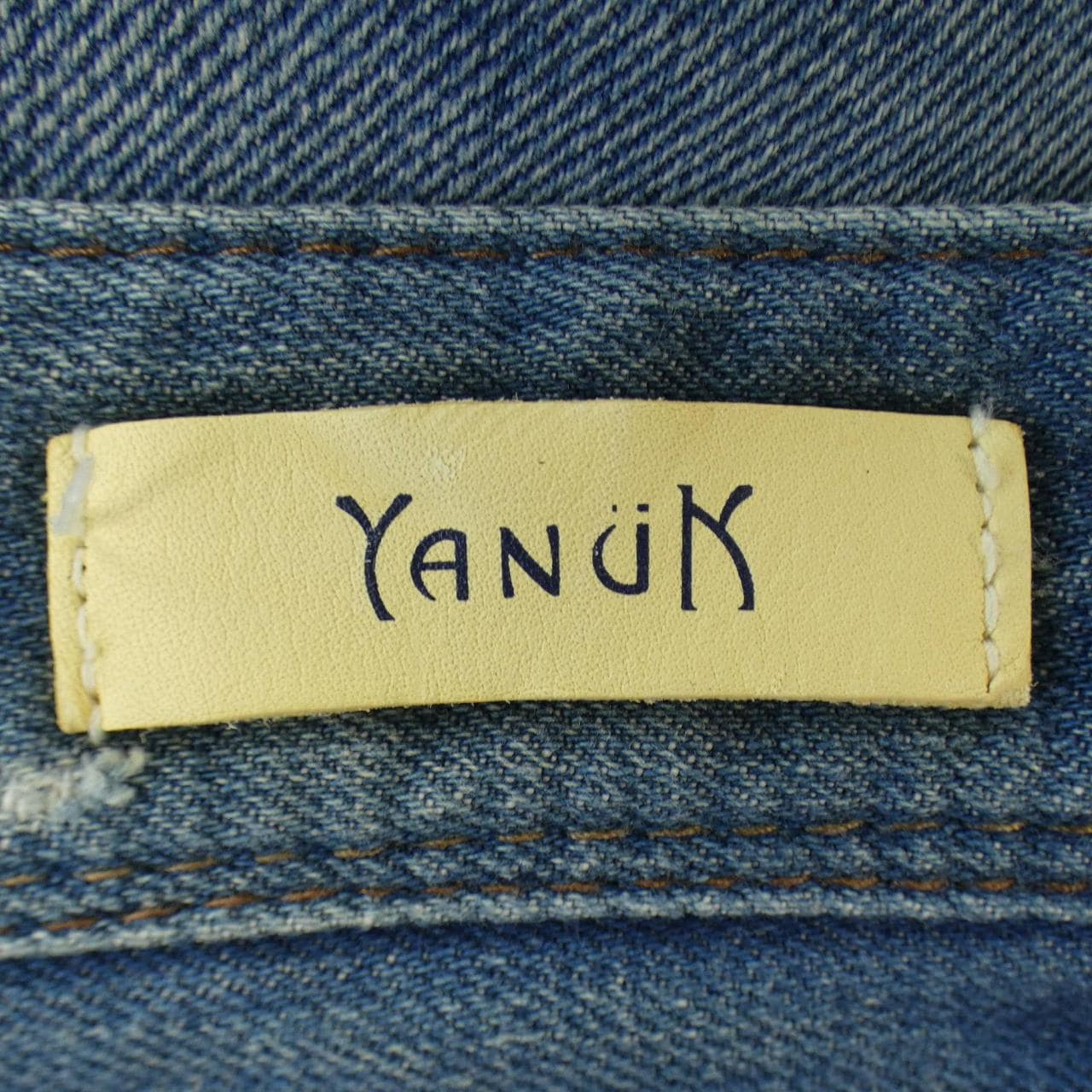 ヤヌーク YANUK ジーンズ