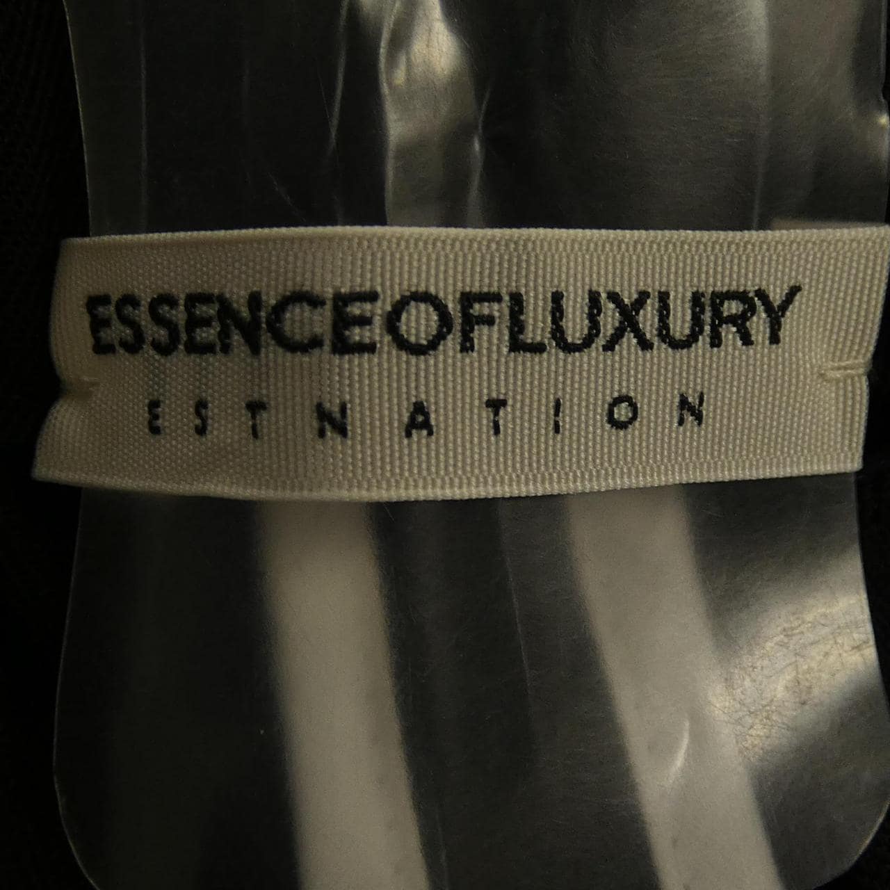 ESSENCEOFLUXURY パンツ