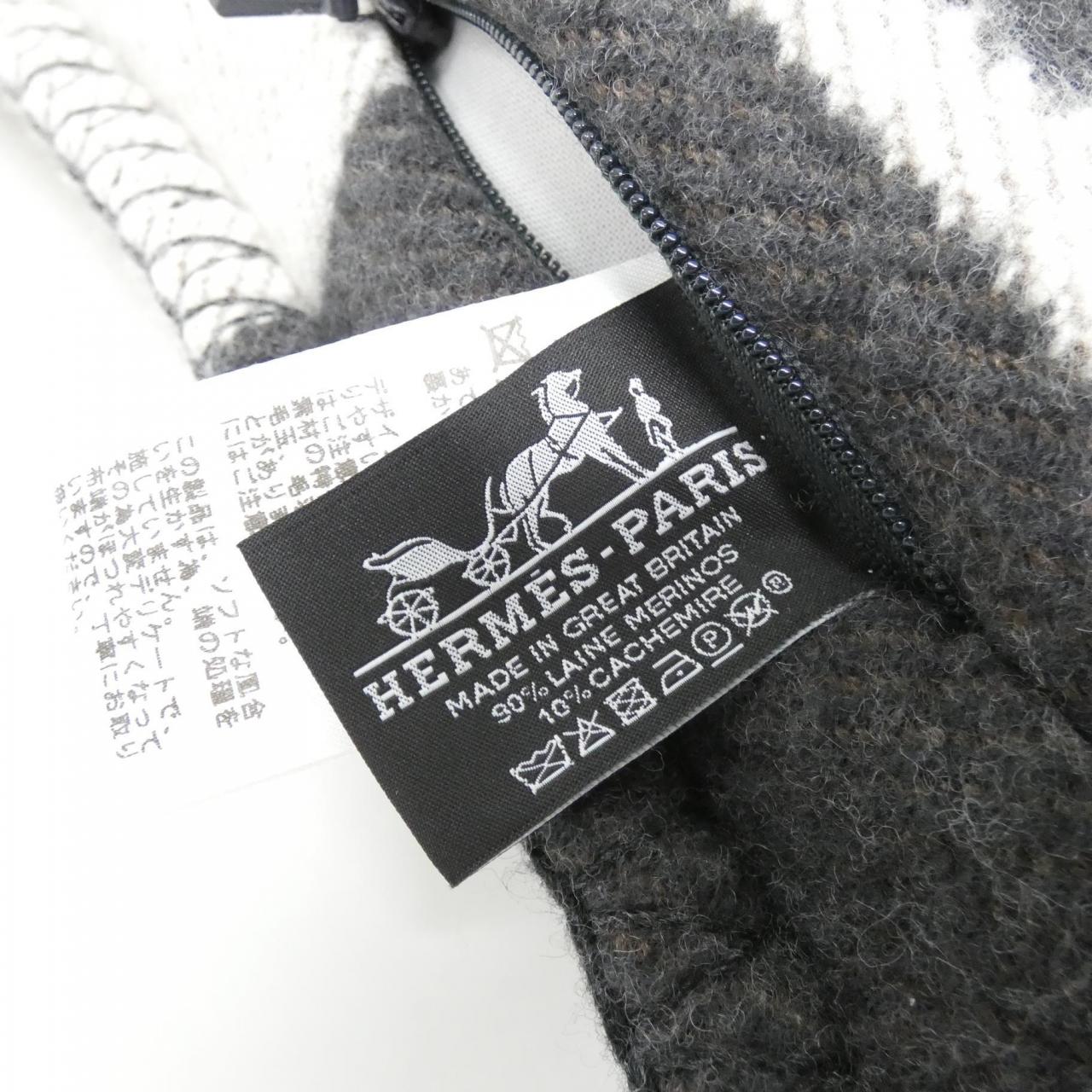 HERMES Avalon PM 50×50 102667M 坐墊