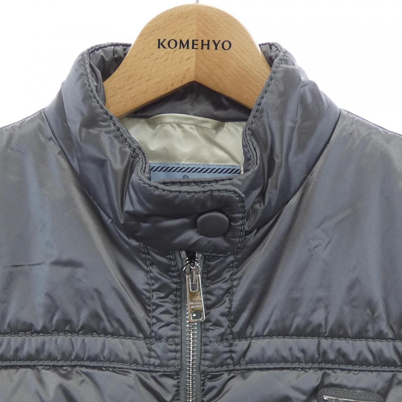 プラダ PRADA トライアングルロゴ 290830 R152 1DAB ダウンベスト