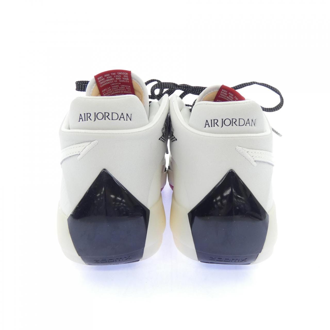 ナイキ ジョーダン NIKE JORDAN IQ4088-100 スニーカー