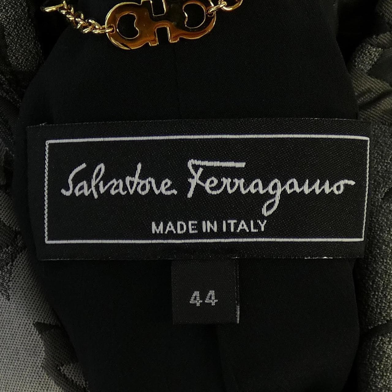 サルヴァトーレフェラガモ SALVATORE FERRAGAMO コート