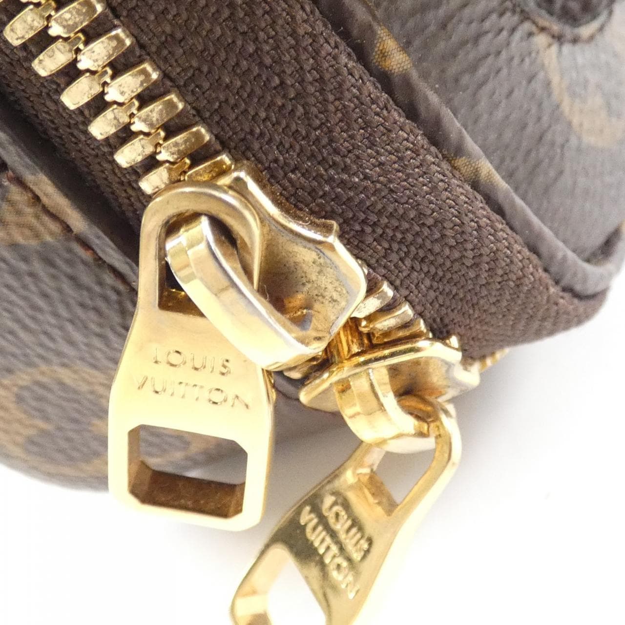 LOUIS VUITTON Monogram實用斜背包 M80446 單肩包