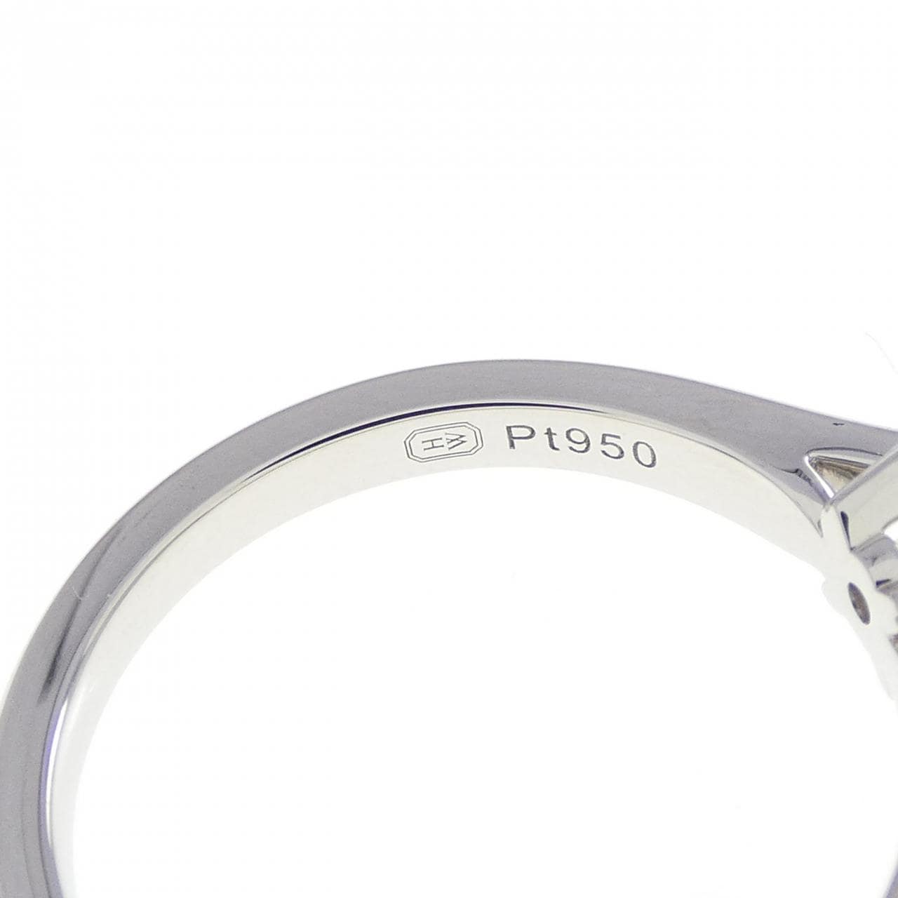 ハリーウィンストン ソリティア リング 0.59CT E VVS2 3EXT