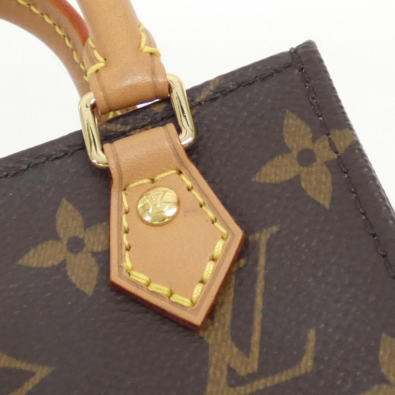 LOUIS VUITTON Monogram Petite Sac Plat 包 M69442