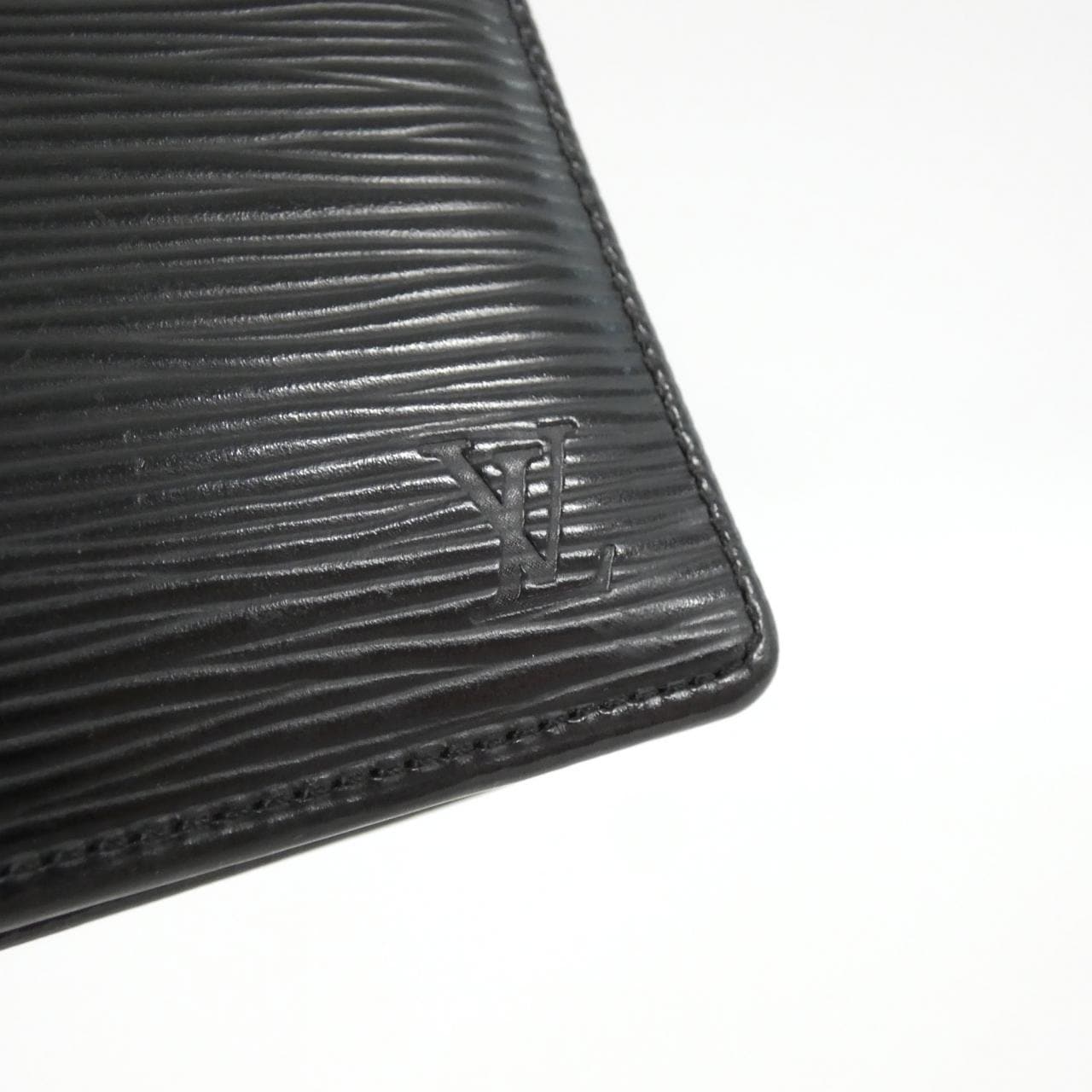 ルイヴィトン エピ ポルトフォイユ マルコ M60612 財布