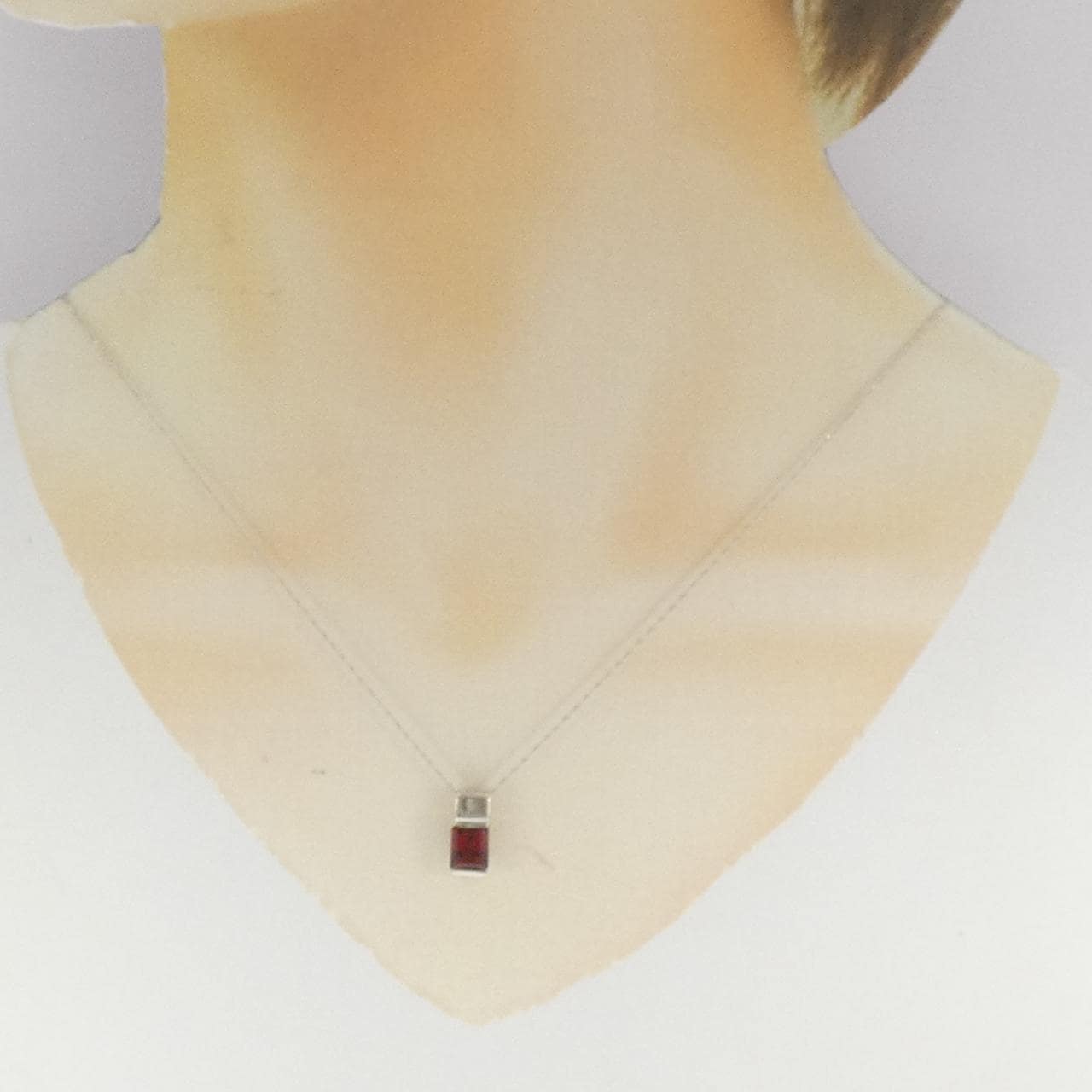PT900/PT850 Garnet Necklace 1.65CT