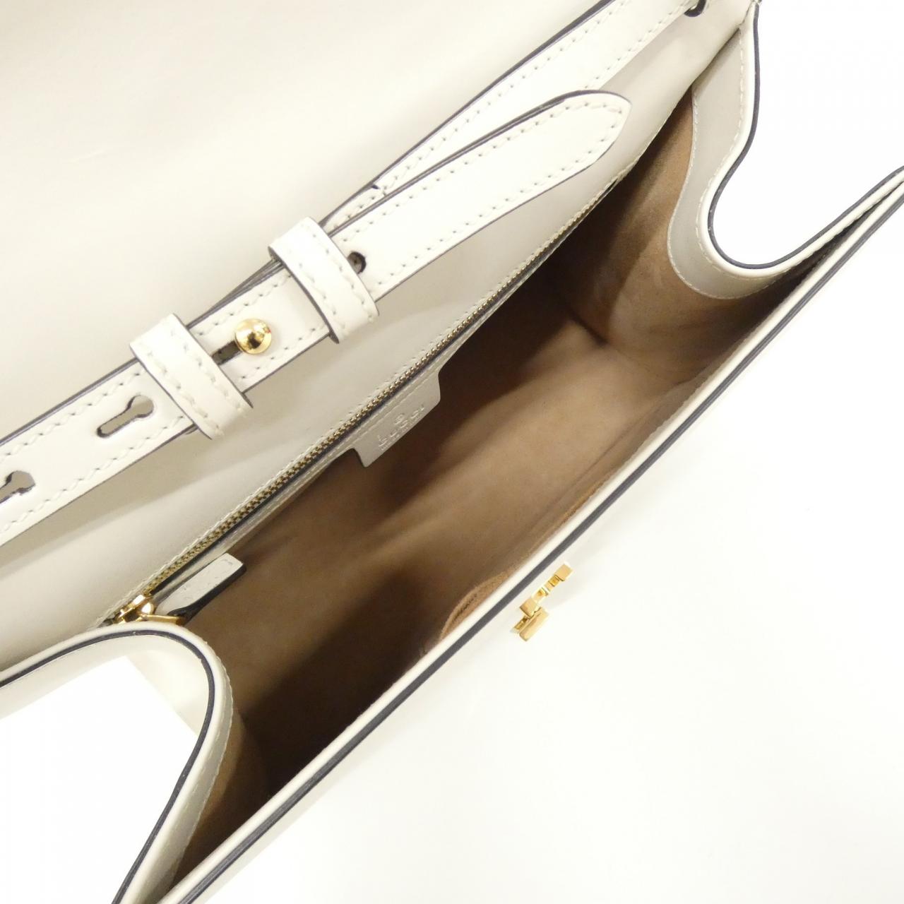 グッチ SYLVIE 431665 CVL1G バッグ