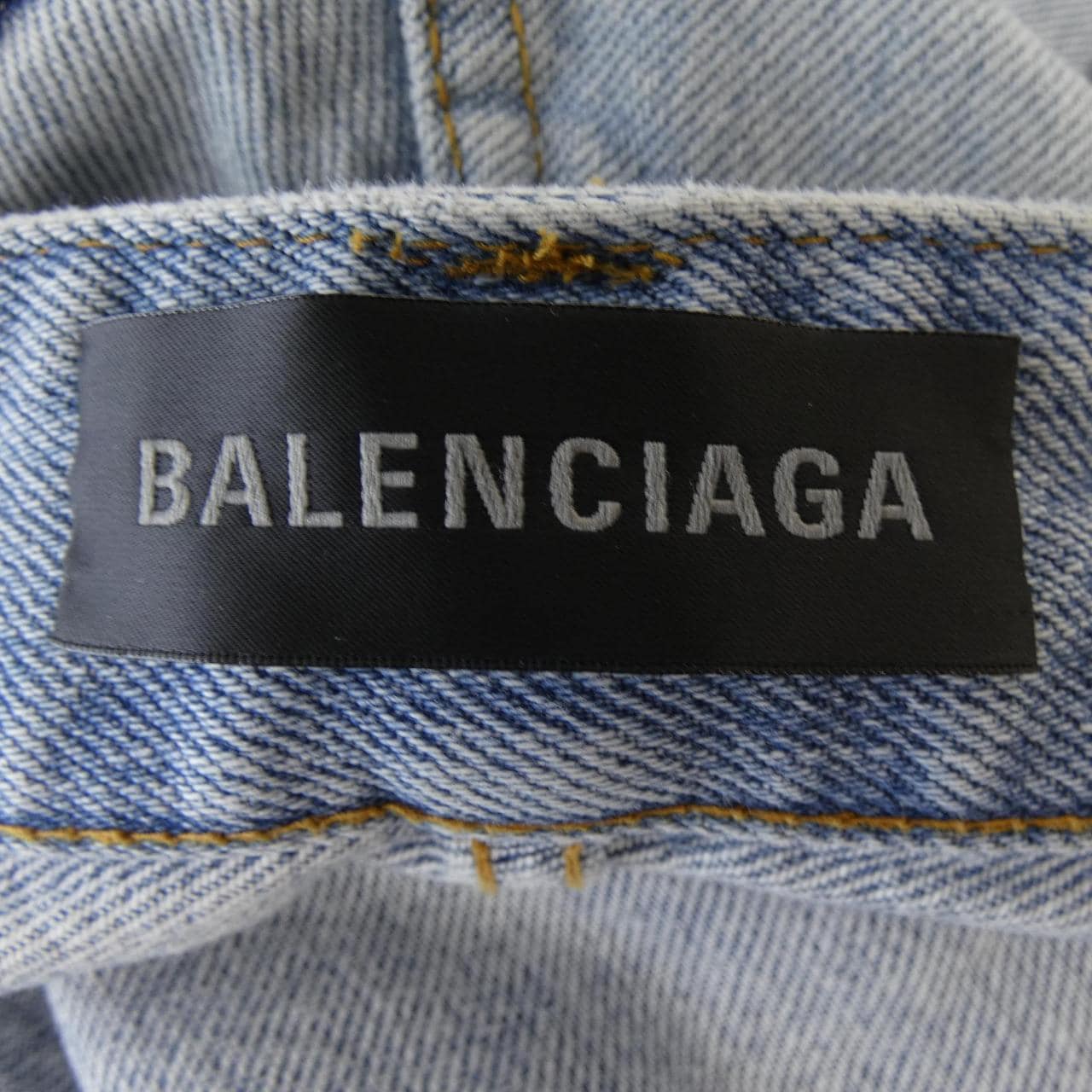 バレンシアガ BALENCIAGA 849953 TTW74 ジーンズ