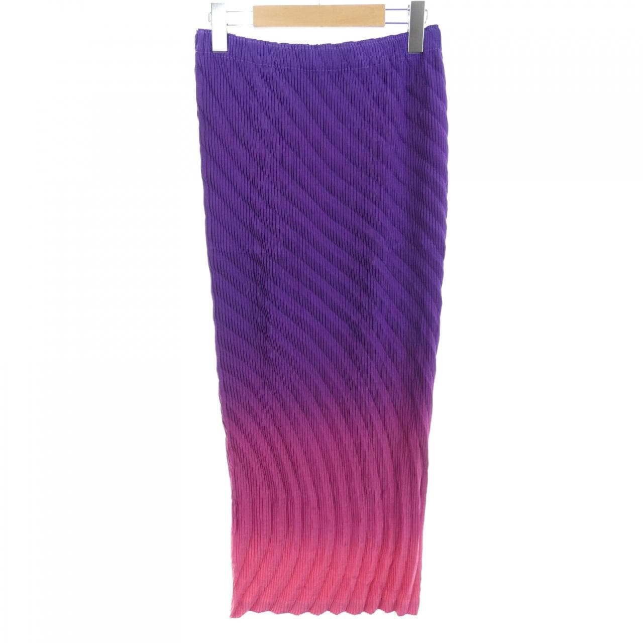 イッセイミヤケ ISSEY MIYAKE IM43FG165 スカート