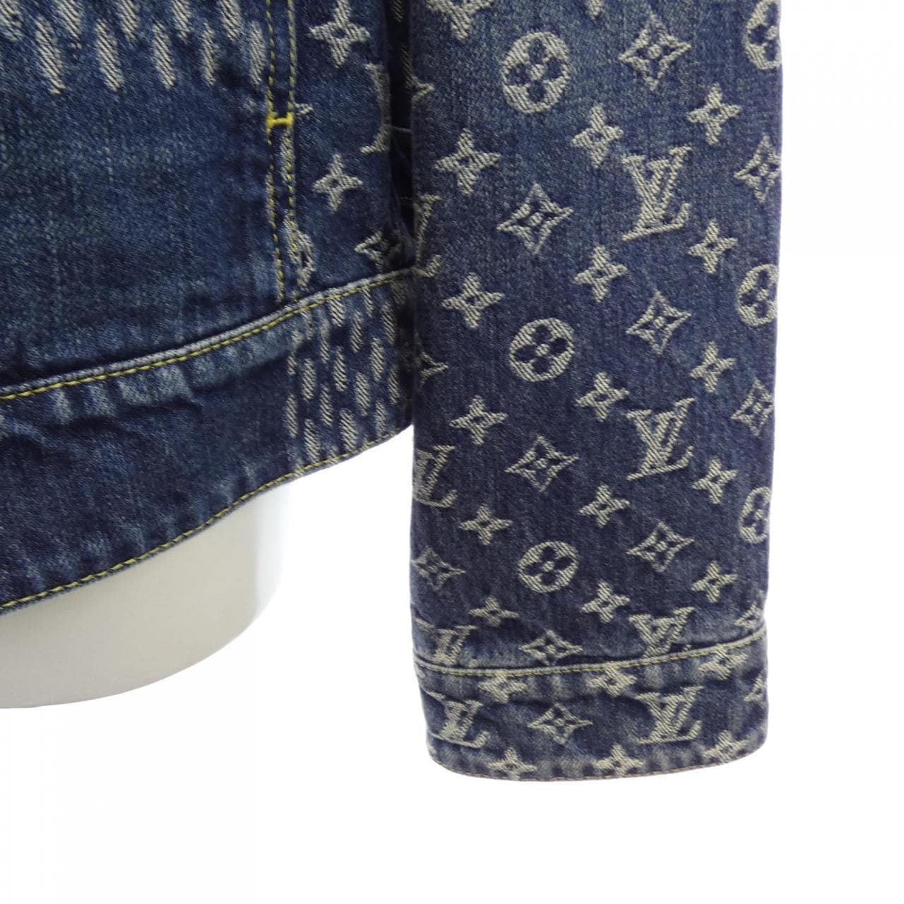 ルイヴィトン LOUIS VUITTON ジャイアントダミエウェーブモノグラム　NIGO HJA10WUZC デニムジャケット