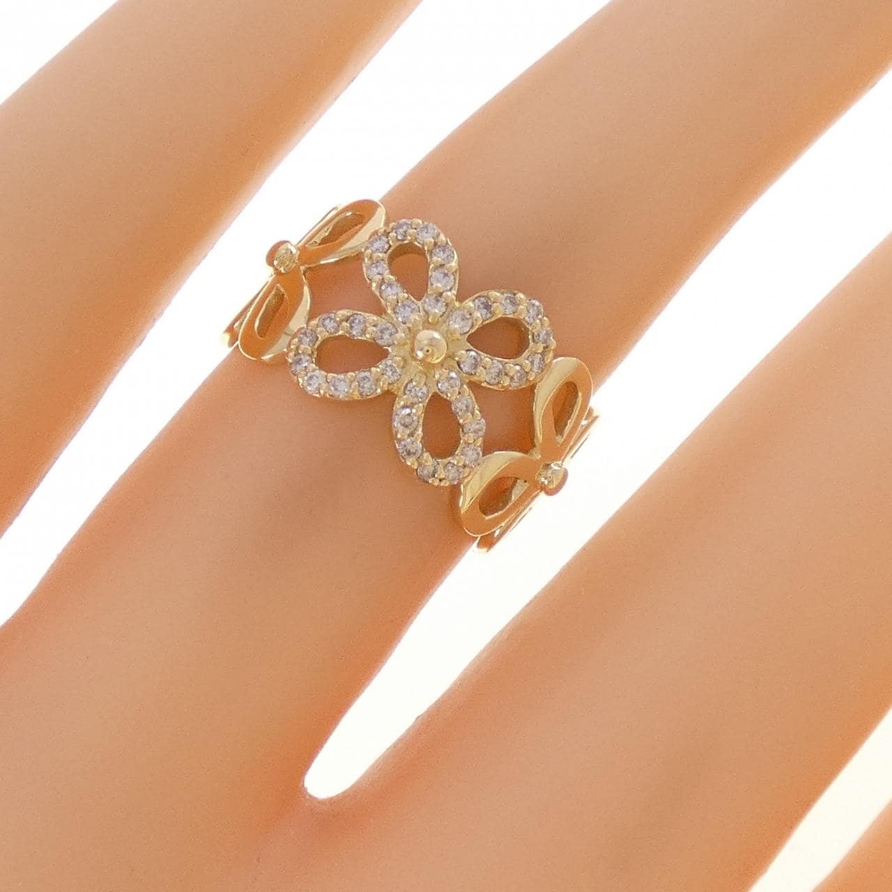 K18YG フラワー ダイヤモンド リング 0.18CT