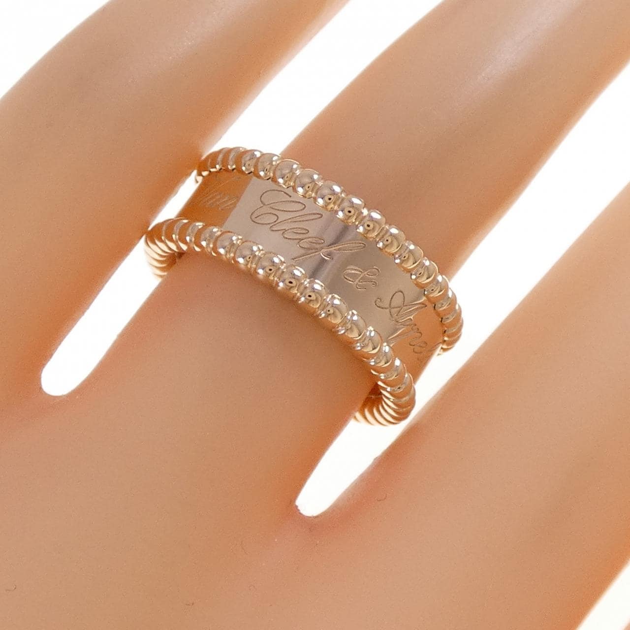 ヴァンクリーフ&アーペル ペルレ シニアチュール リング