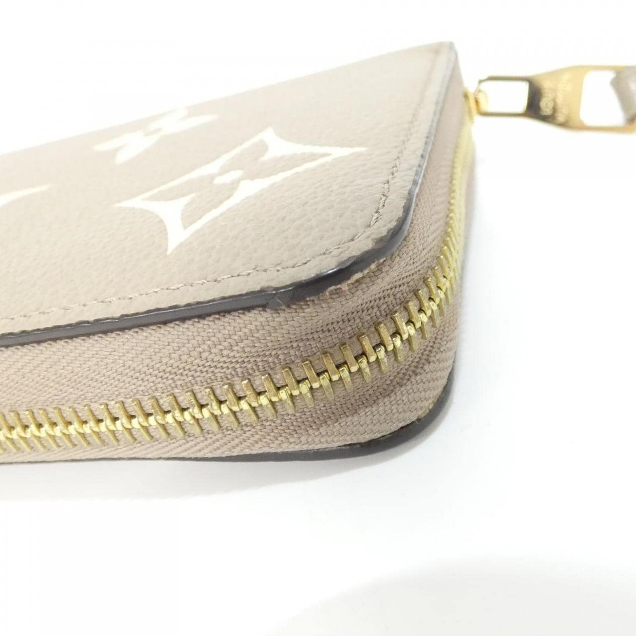 ルイヴィトン バイカラー モノグラム アンプラント ジッピー ウォレット M69794 財布