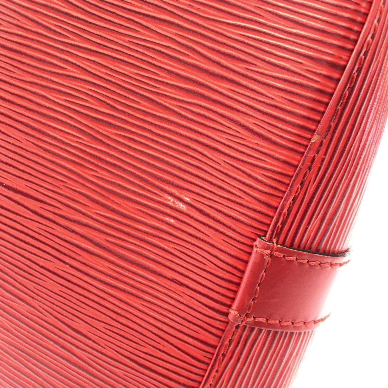 ルイヴィトン エピ プチ ノエ M44107 ショルダーバッグ