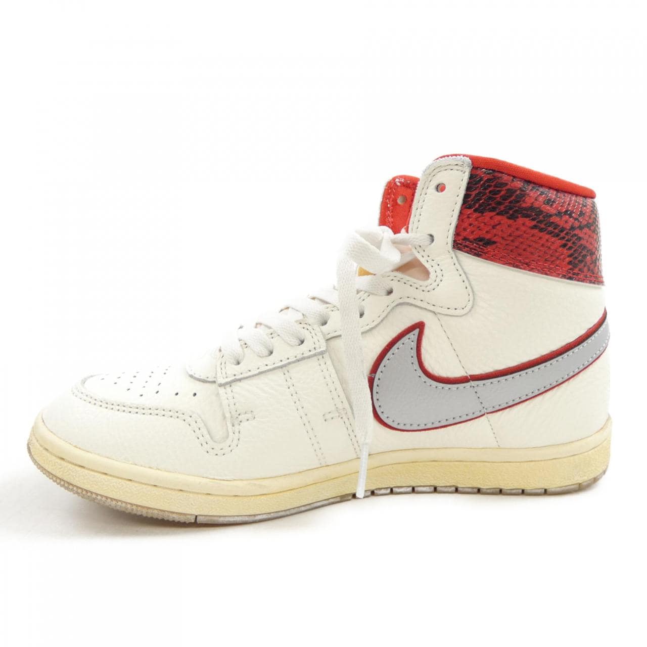 ナイキ ジョーダン NIKE JORDAN スニーカー