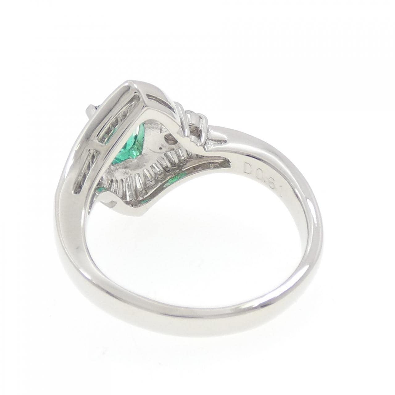 PT900 エメラルド リング 0.50CT