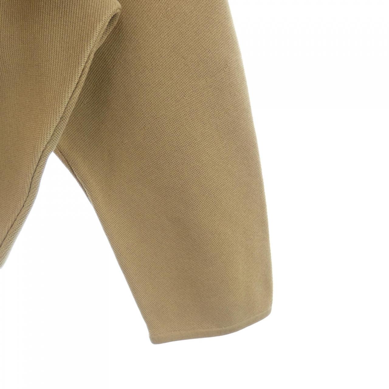 conte カーディガン