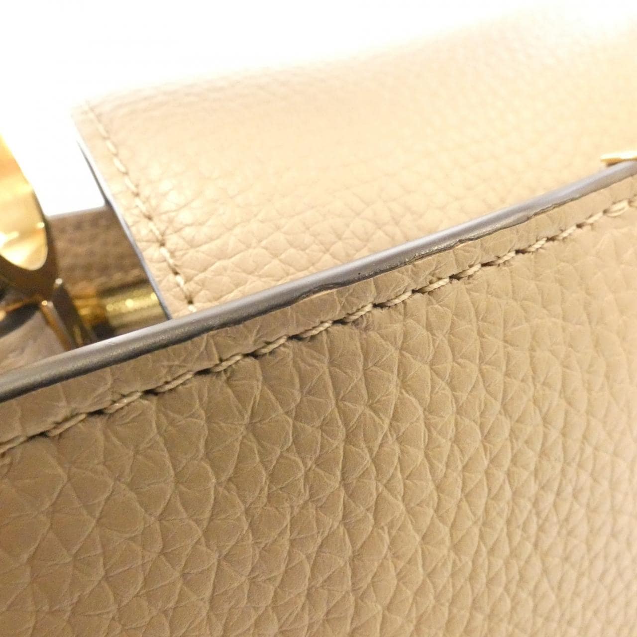 LOUIS VUITTON Capucines MM M42253 包