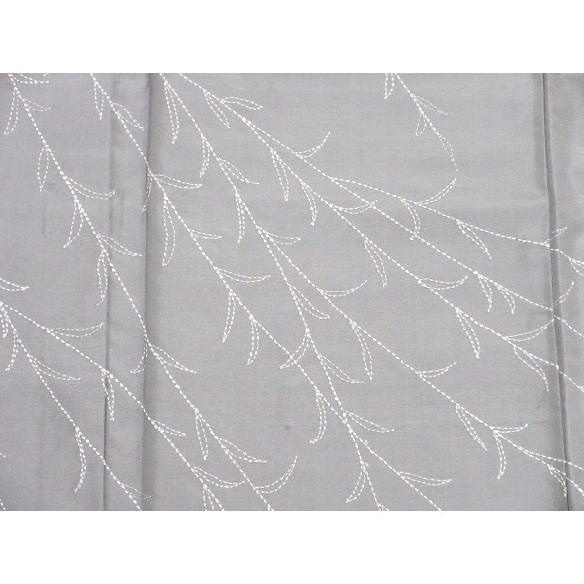 訪問着　紬織　刺繍入り　Ｓサイズ