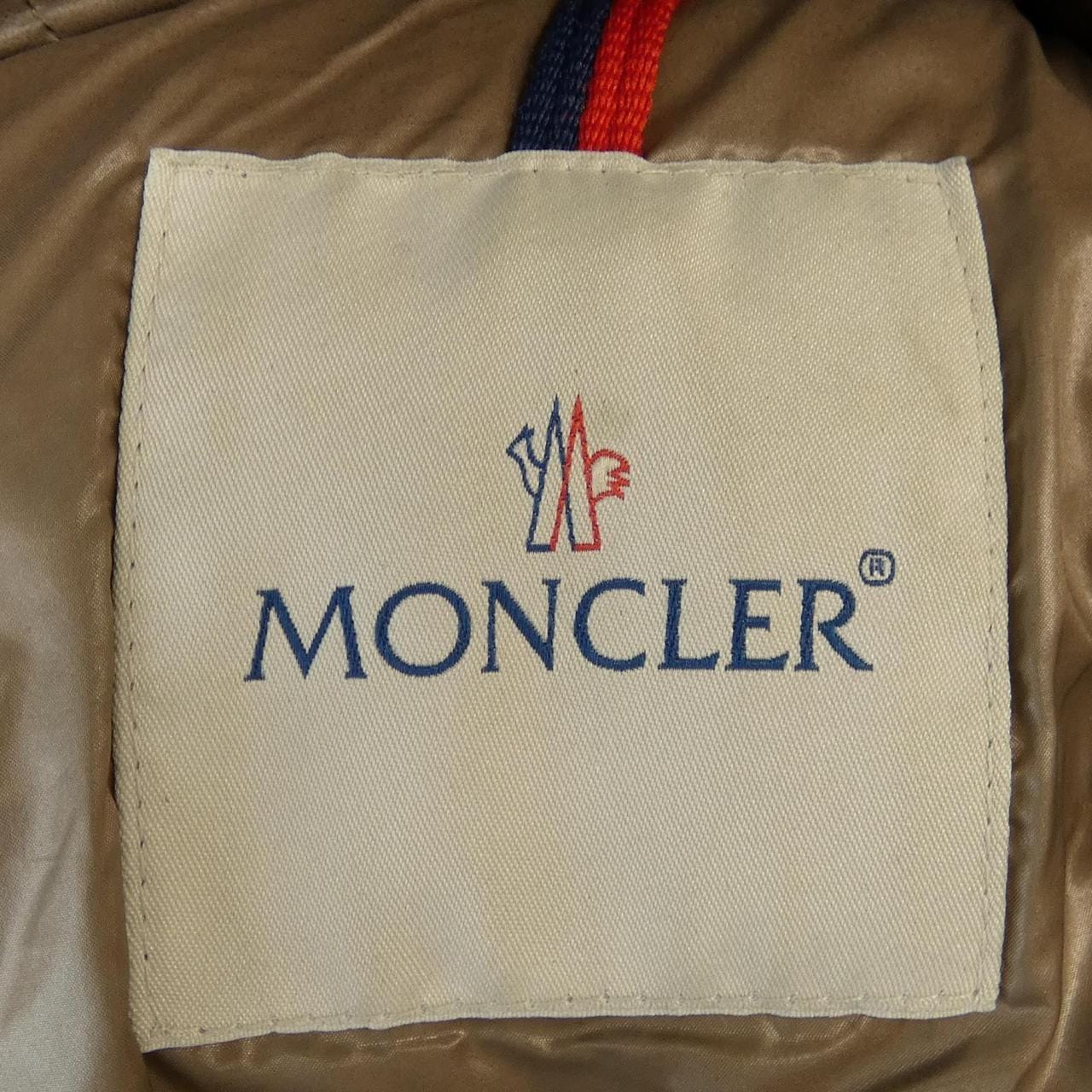 モンクレール MONCLER ダウンジャケット