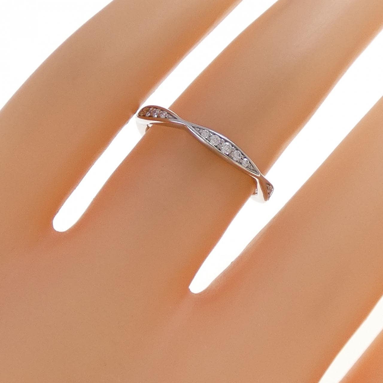 シャネル カメリア フルダイヤ リング