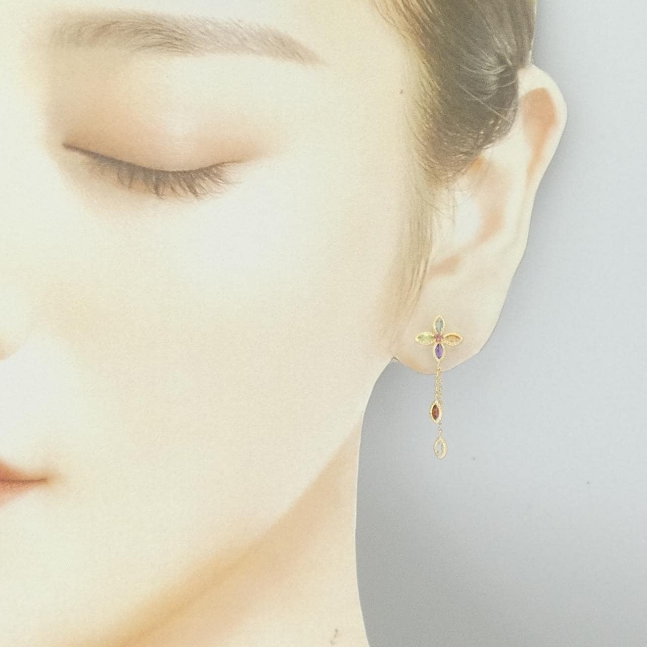 K10YG フラワー カラーストーン ピアス