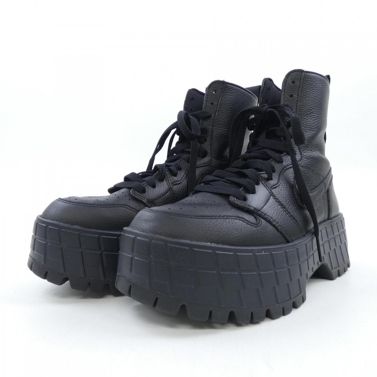 ナイキ NIKE FJ573-001 スニーカー