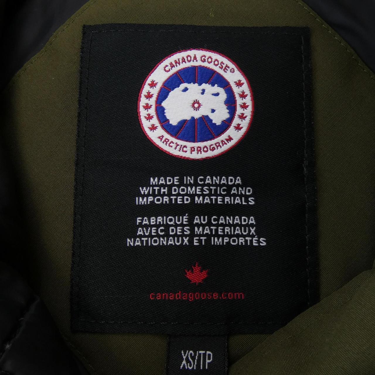カナダグース CANADA GOOSE ダウンジャケット