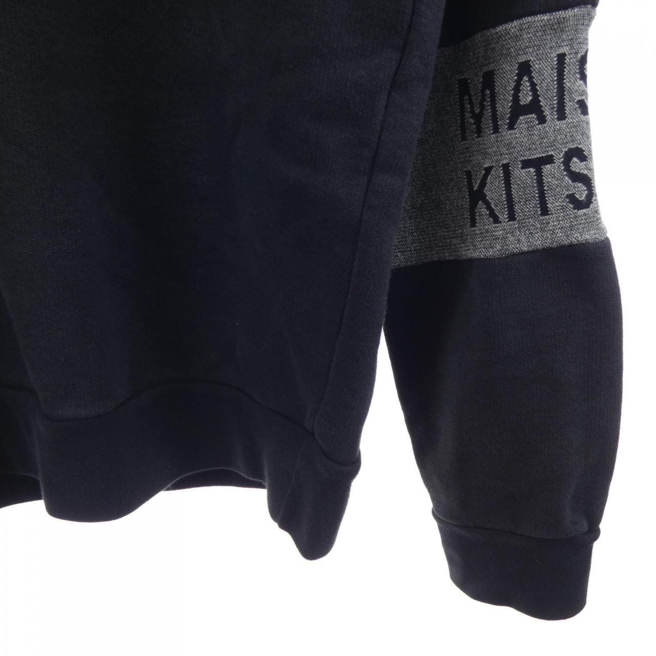 メゾンキツネ MAISON KITSUNE DM00306KM0010 スウェット
