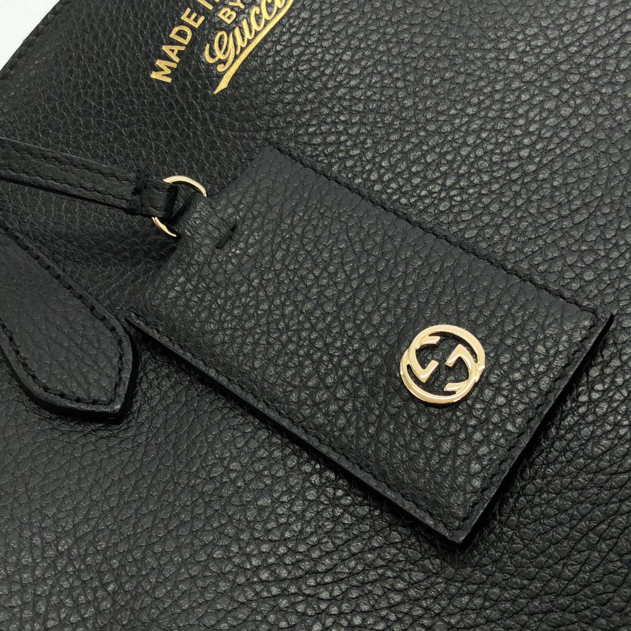 グッチ 354397 CAO0G バッグ