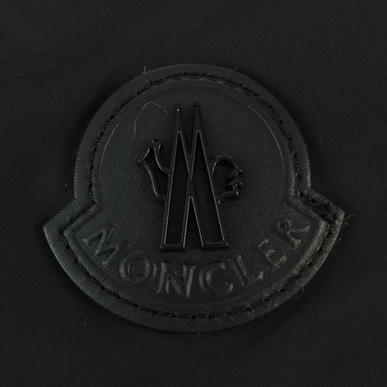 モンクレール MONCLER ダウンジャケット