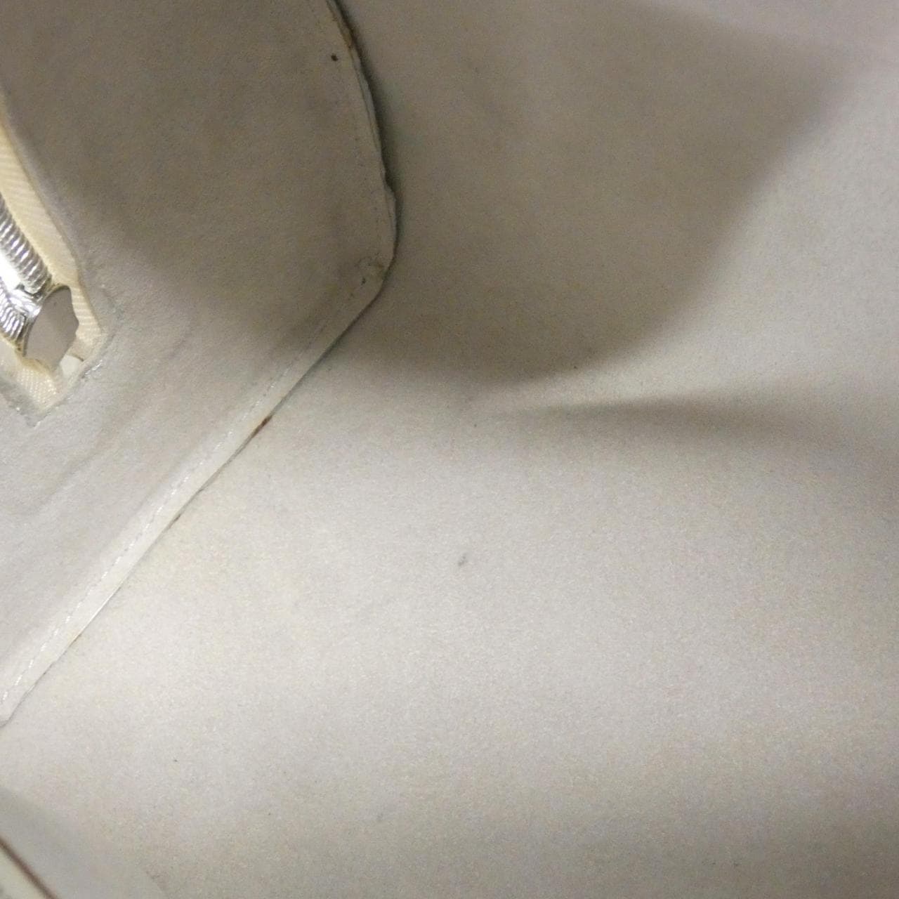 ルイヴィトン エピ ポンヌフ PM M5907J バッグ