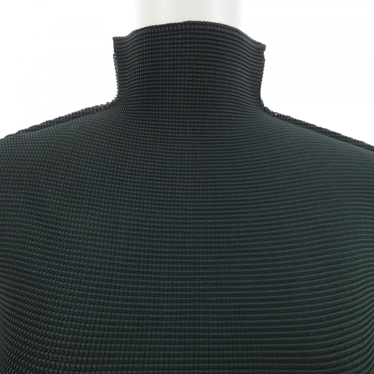 ミーイッセイミヤケ me ISSEY MIYAKE MI13FJ061 トップス