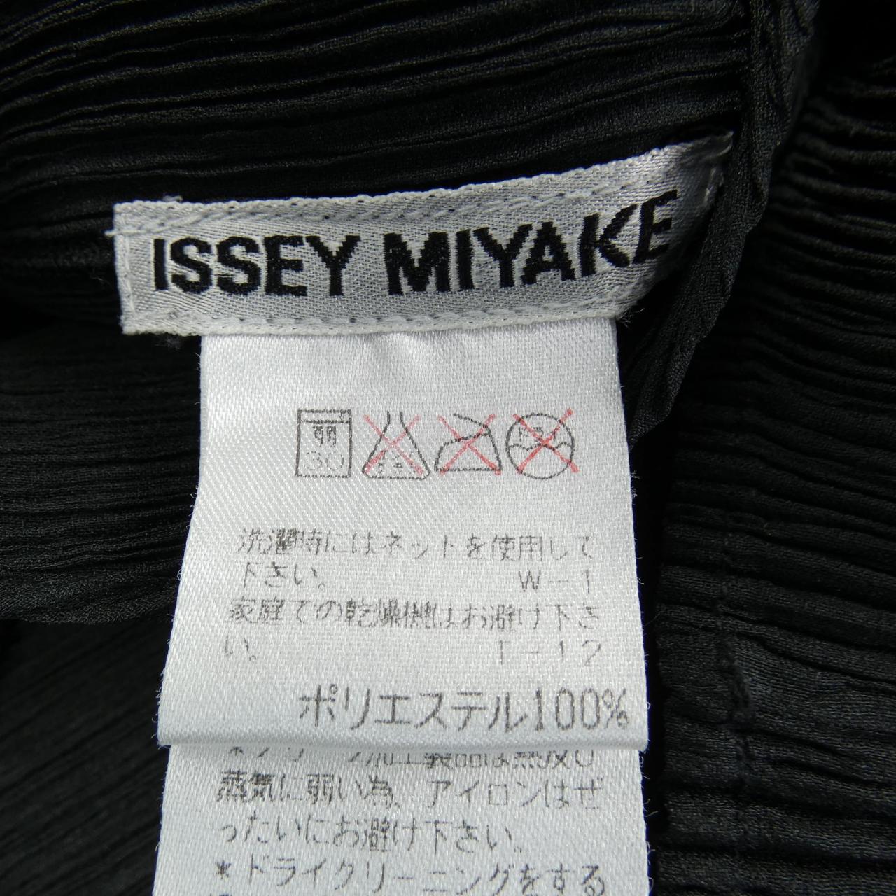 ISSEY MIYAKE连衣裙