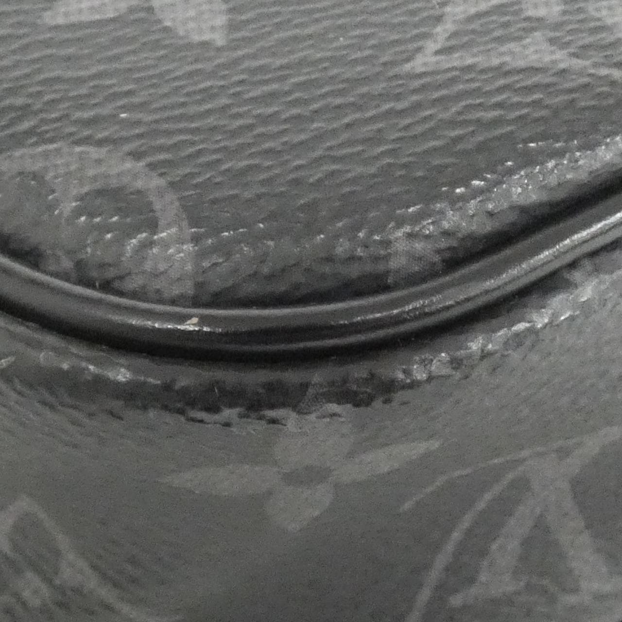 ルイヴィトン モノグラム エクリプス バムバッグ M42906 ショルダーバッグ