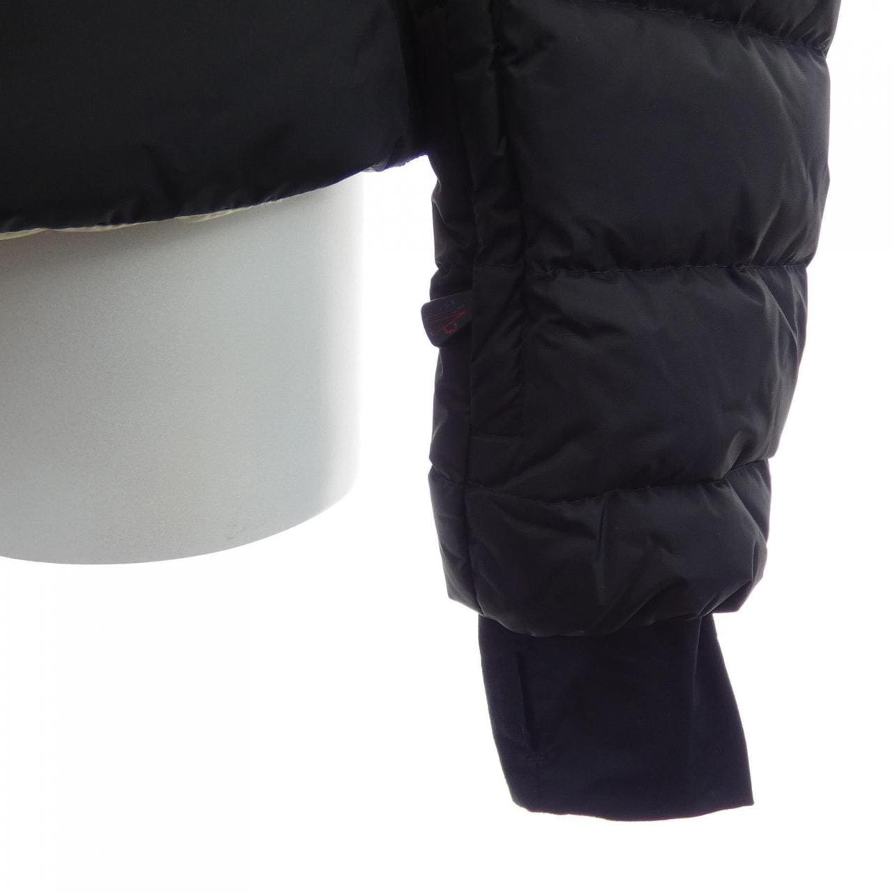 モンクレールグルノーブル MONCLER GRENOBLE BEVERLEY ダウンジャケット