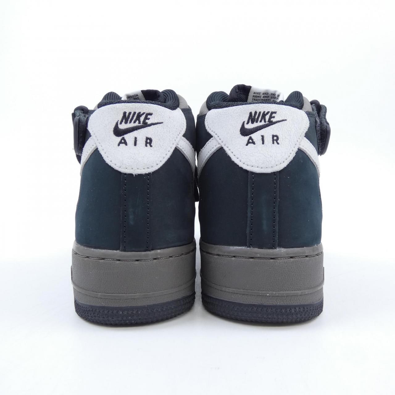 ナイキ NIKE スニーカー