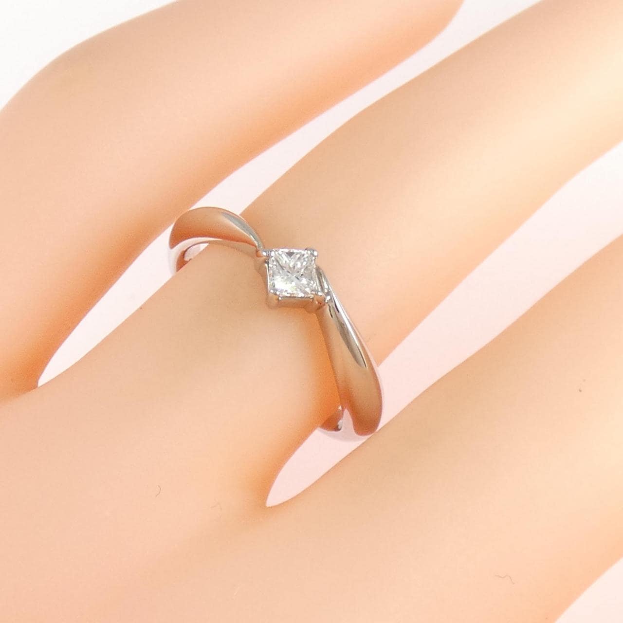 PT900 ダイヤモンド リング 0.15CT