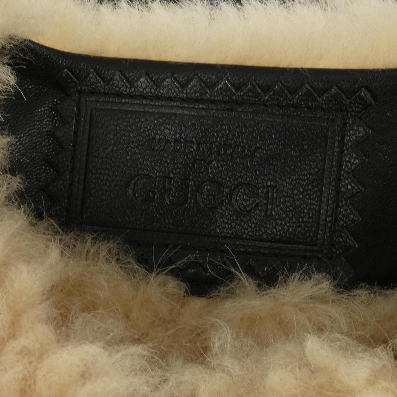 グッチ GUCCI 766564 XSAE5 ムートンジャケット