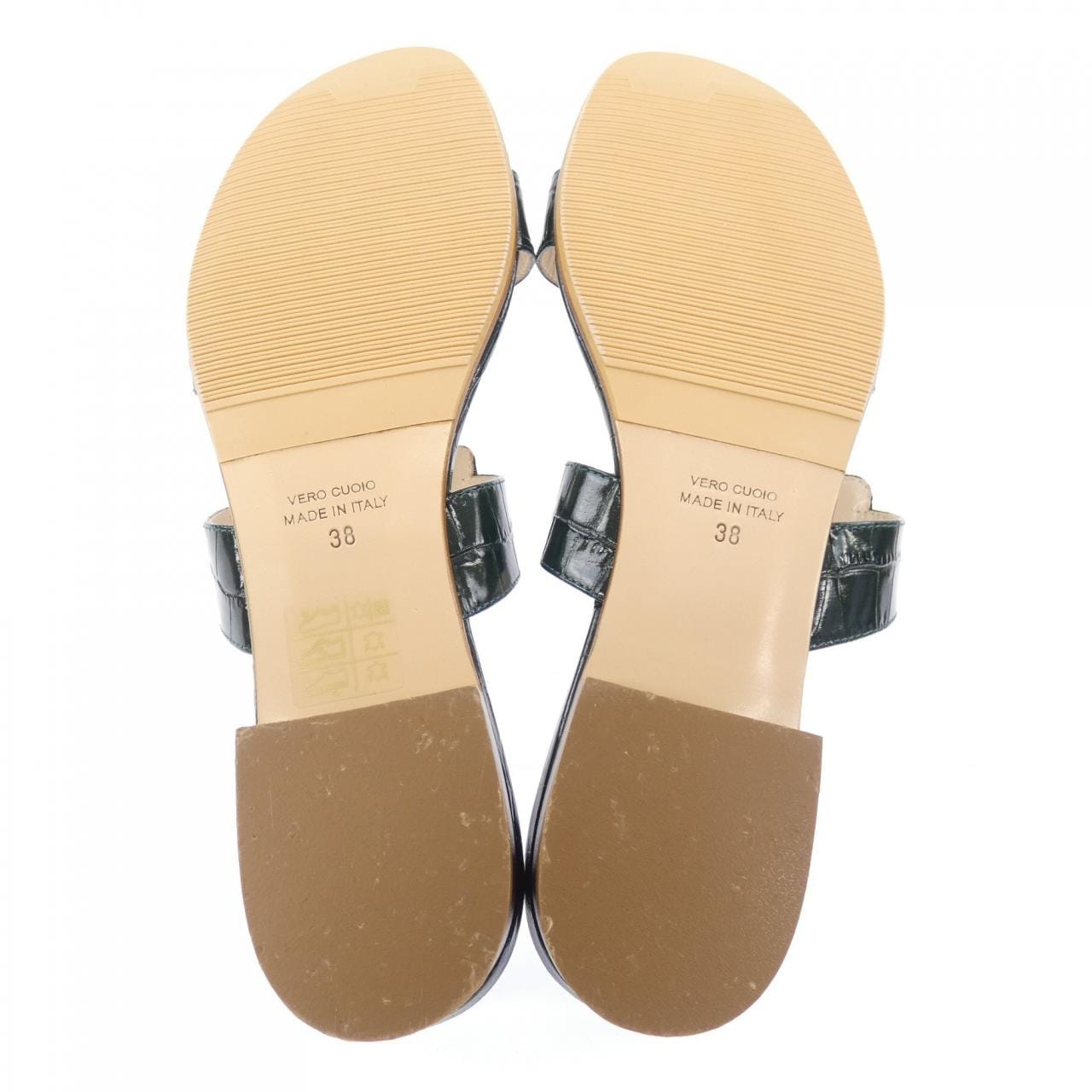 ヌブローニ NEBULONI E. サンダル