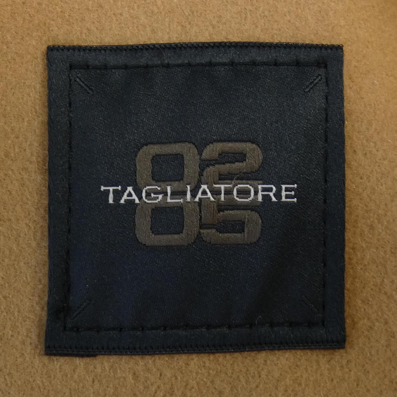 タリアトーレ TAGLIATORE コート