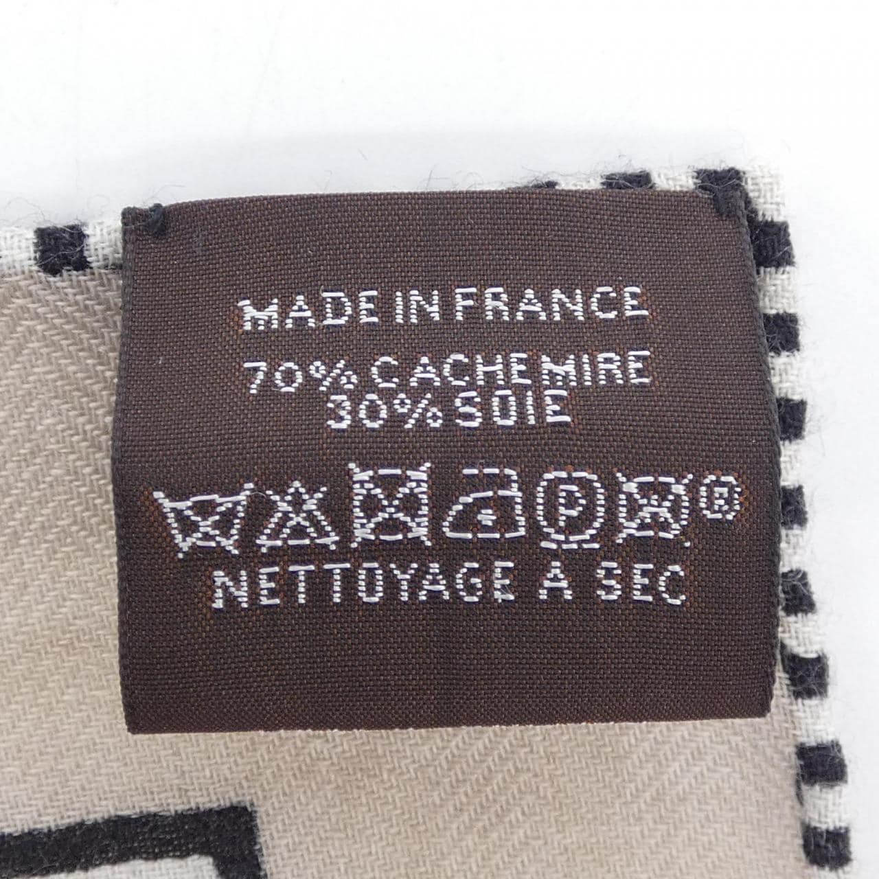 エルメス HERMES FESTIVAL DES AMAZONES BANDANA H244217S カレジェアン140 ショール