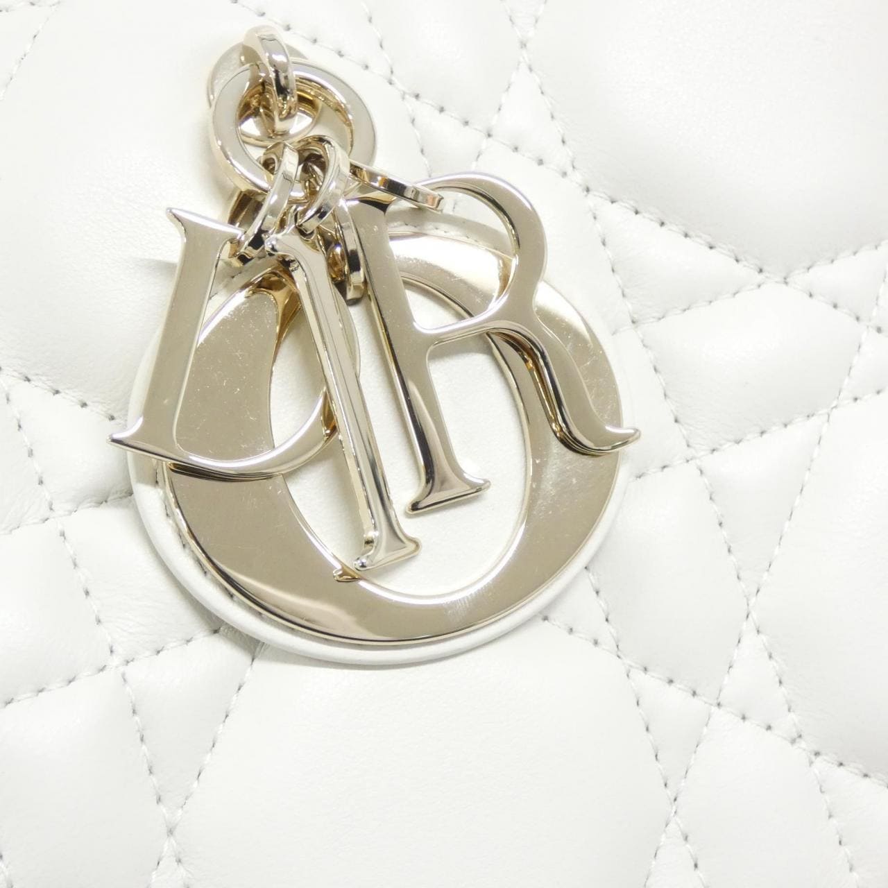 クリスチャンディオール ディオール ブック トート ミディアム M1324OWHP バッグ