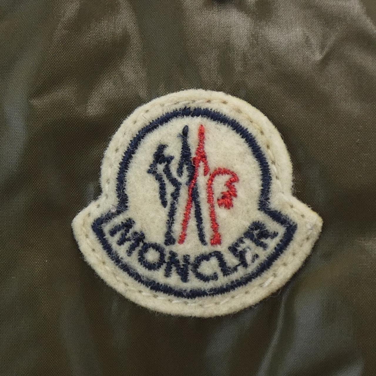 モンクレール MONCLER ダウンジャケット